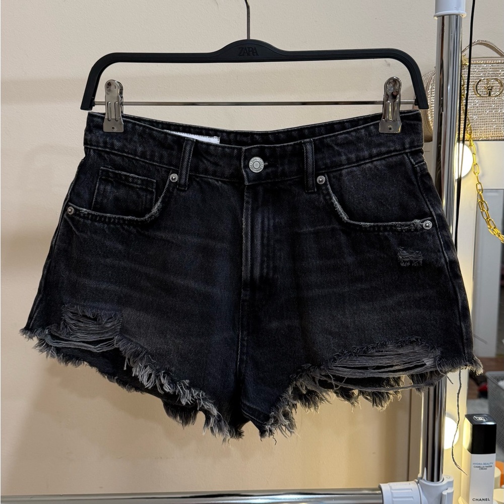 ZARA Black Distressed Denim Low Rise Shorts